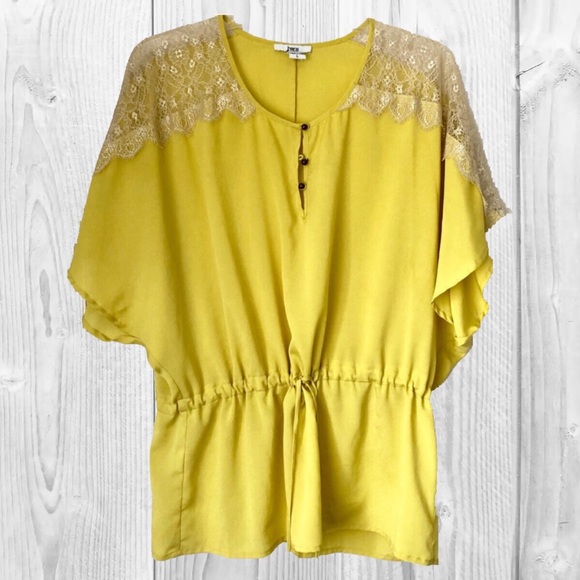 Bar III Tops - Bar lll 🦋 Yellow Lace Blouse
